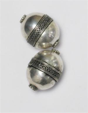 Price is for 2 beads