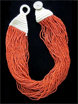 38 strands glass-coral beads necklace