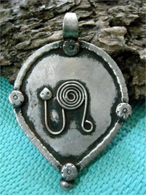 Naga Serpent Positive Symbol Guards the Wearer
