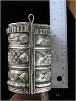 Cuff H is same size