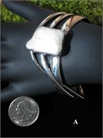 with US Quarter for Size