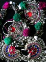 with Jewelled Veil Chains