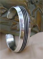 Three grooved channels